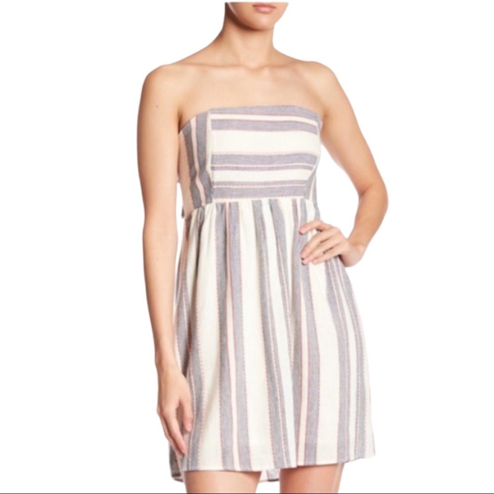Socialite Strapless Tie Back Dress Medium